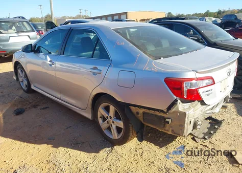 2013 Toyota Camry Se z USA, uszkodzony, nr VIN 4T1BF1FK3DU250185